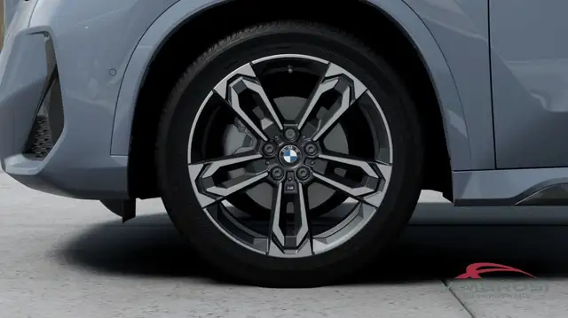 BMW X1 view 8