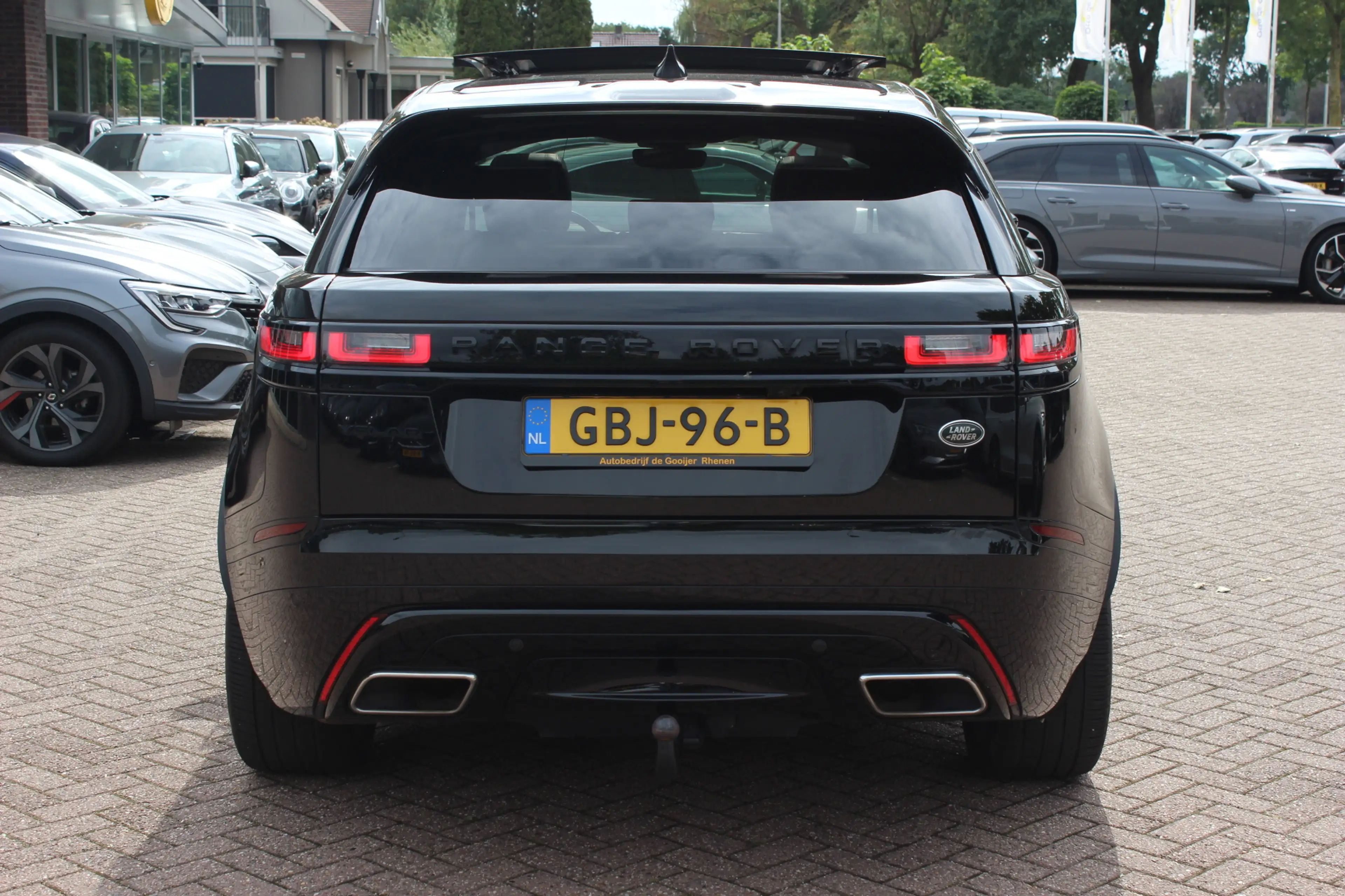 Land Rover Range Rover Velar 2.0 P300 Turbo AWD R-Dynamic SE / Trekhaak / Panor — photo 15
