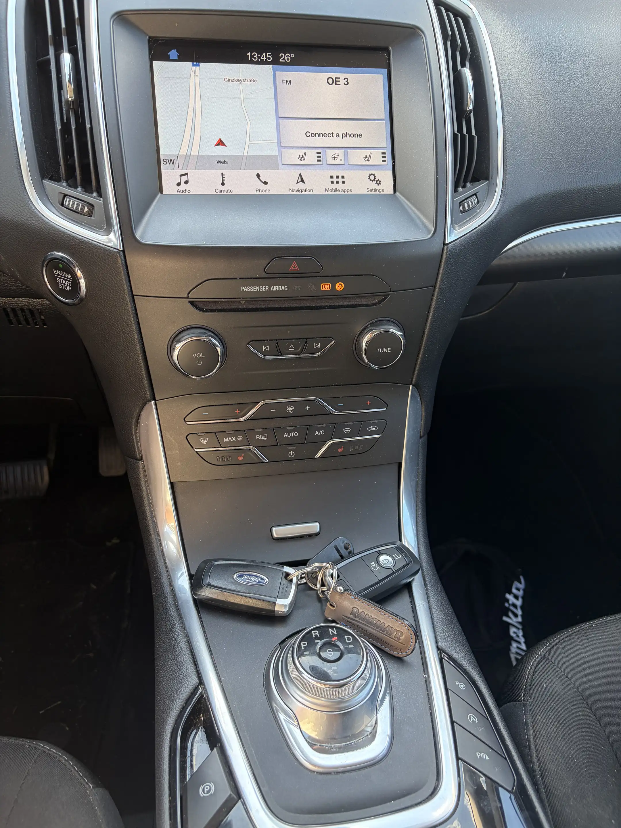 Ford Galaxy 2,0 EcoBlue SCR Titanium Aut. — photo 9