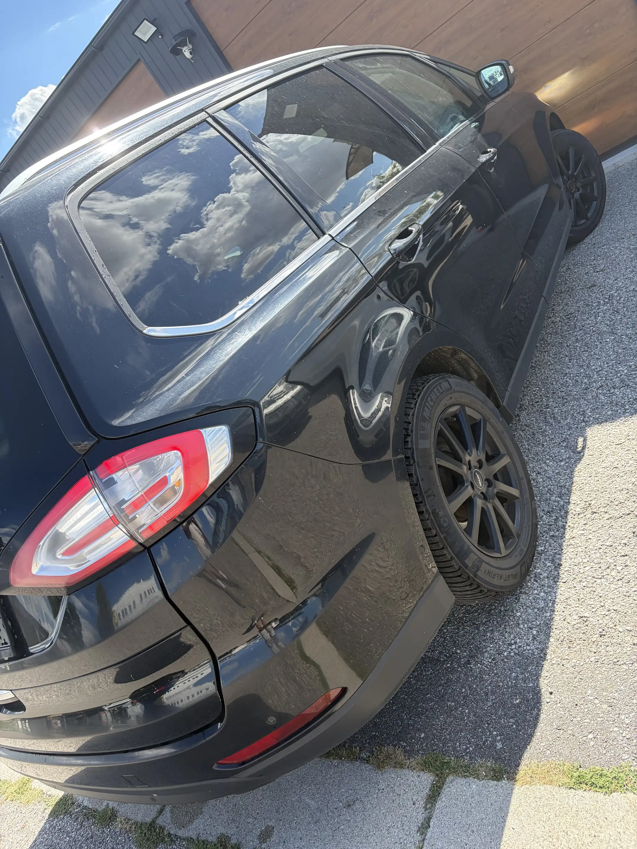 Ford Galaxy 2,0 EcoBlue SCR Titanium Aut. — photo 5