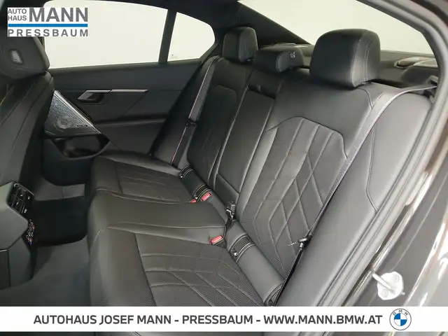 BMW 530 e xDrive M SPORTPAKET PRO, INNOVATIONSPAKET Ansicht 8