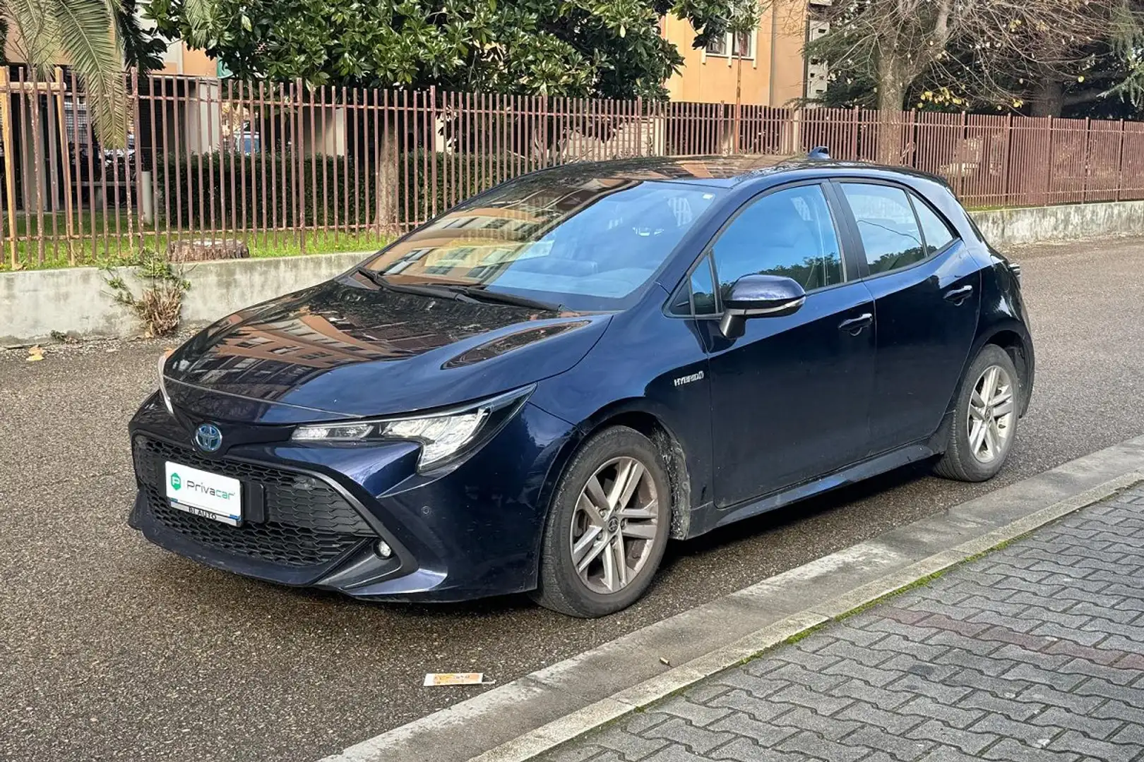 Toyota Corolla Corolla 1.8 Hybrid Active Blu/Azzurro - 1