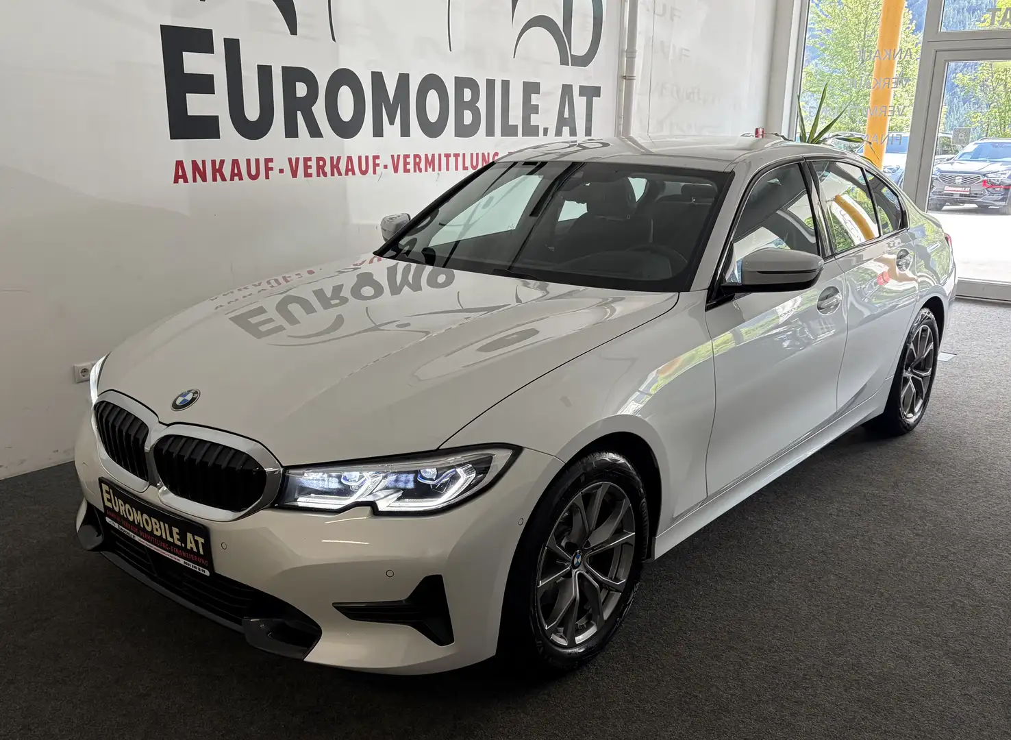 BMW 320 d Sport Line *RFK*HU*LASER*TOTW*Innovations-P*LR-H Weiß - 1