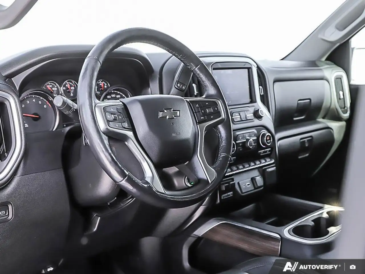 Chevrolet Silverado 1500 снимка Chevrolet Silverado 1500
