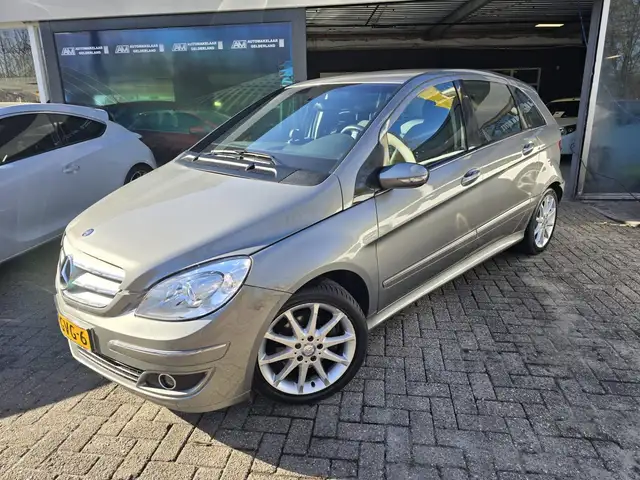 Mercedes-Benz B 200 CDI | 3E EIGENAAR | 12MND GARANTIE | AIRCO | NAVI
