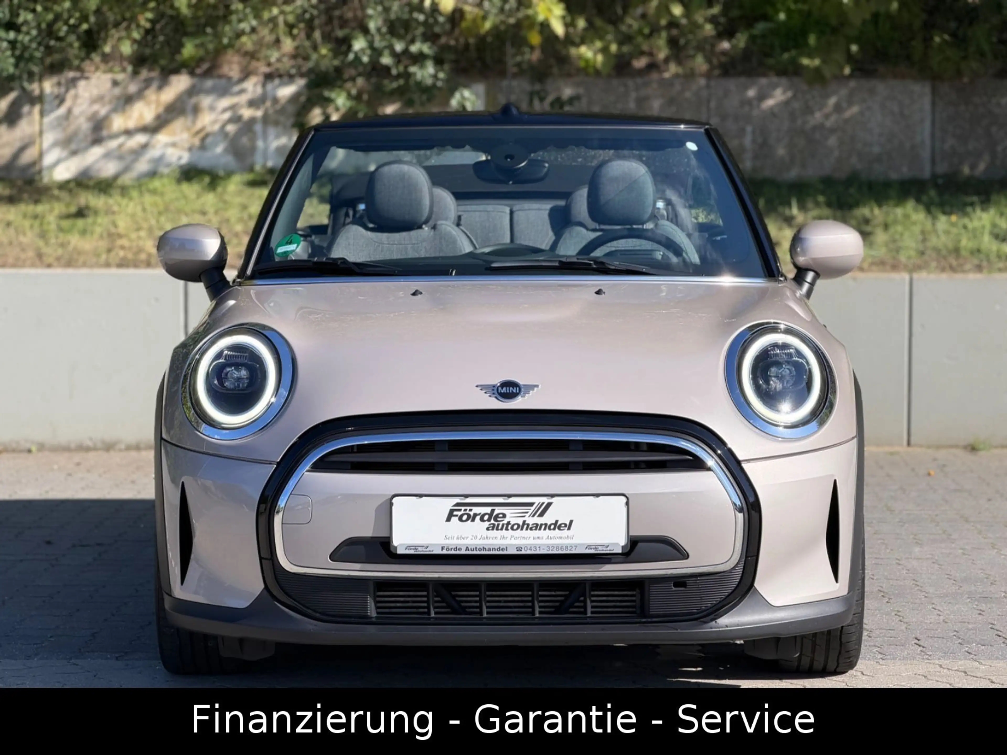 MINI One Cabrio Classic Trim/LED/1HAND/LEDER/SH-GEPFL — photo 2