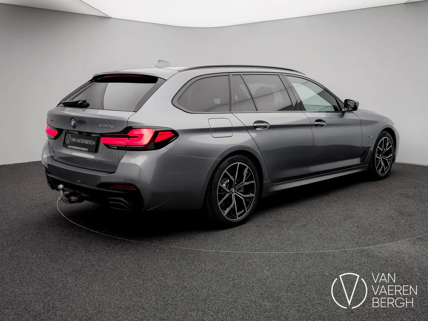 BMW 530 e xDrive Touring M-Sport /TREKH/PANO/HUD/LASER Gris - 2