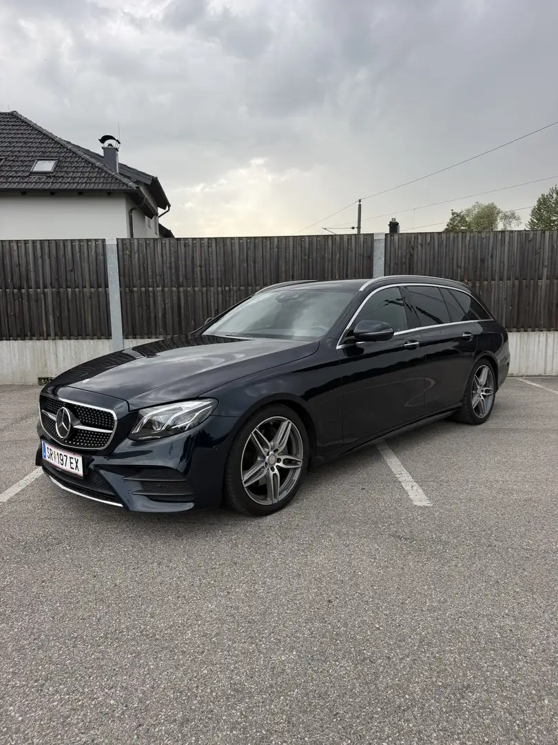 Mercedes-Benz E 220 E 220 d AMG Paket Blau - 1