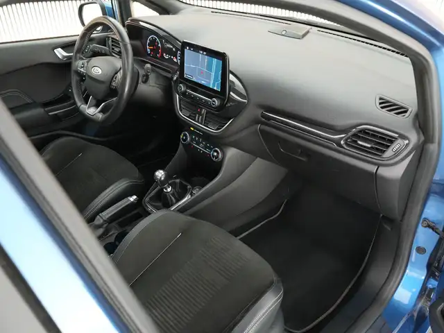 Ford Fiesta view 3
