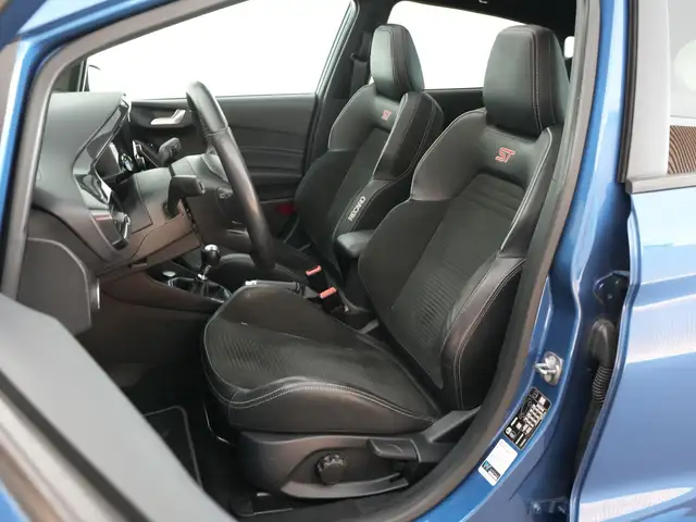 Ford Fiesta view 14