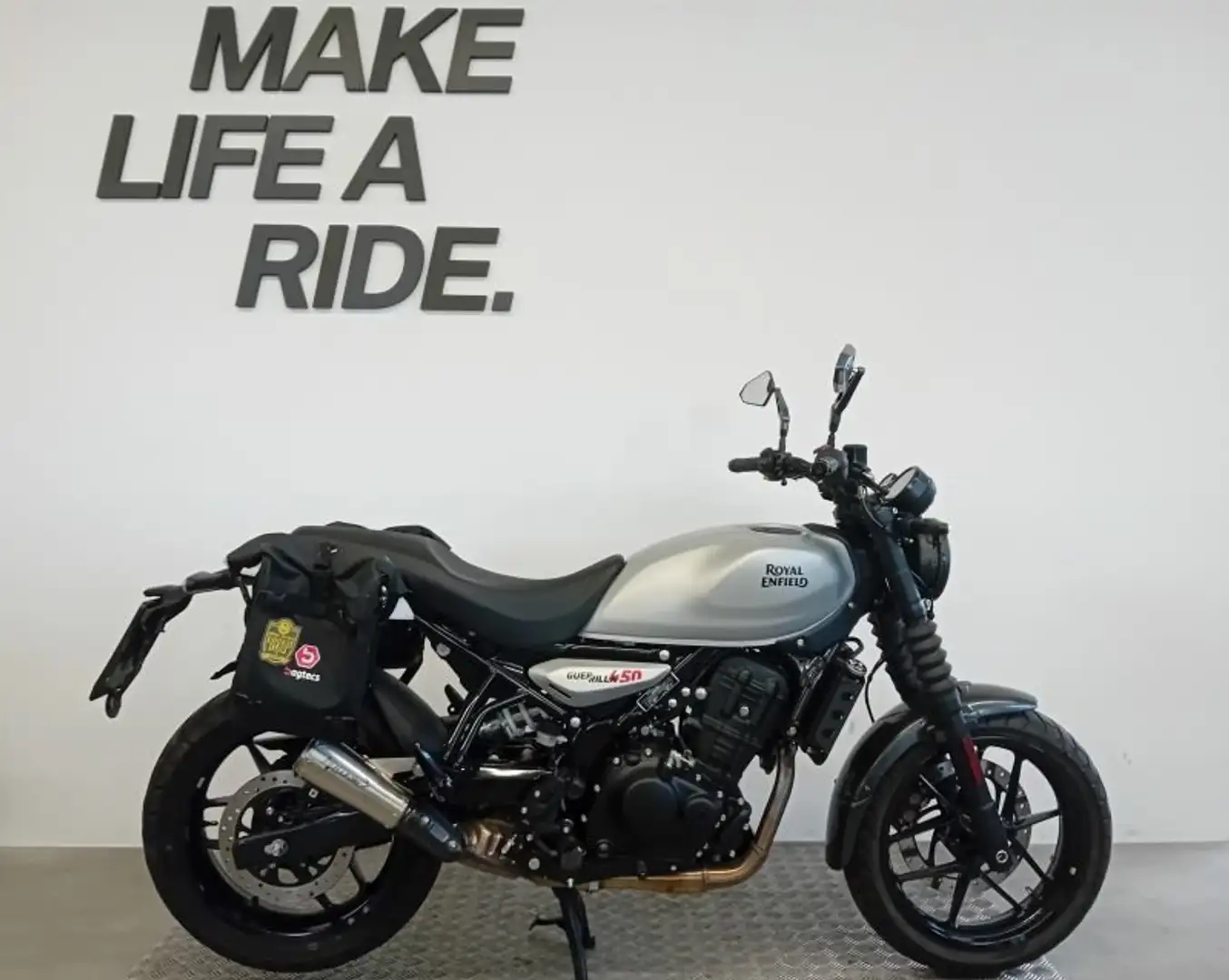 Royal Enfield Guerillia 450 Zilver - 1