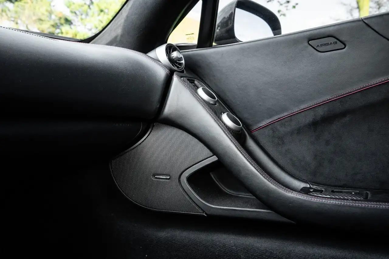 McLaren 650S снимка McLaren 650S