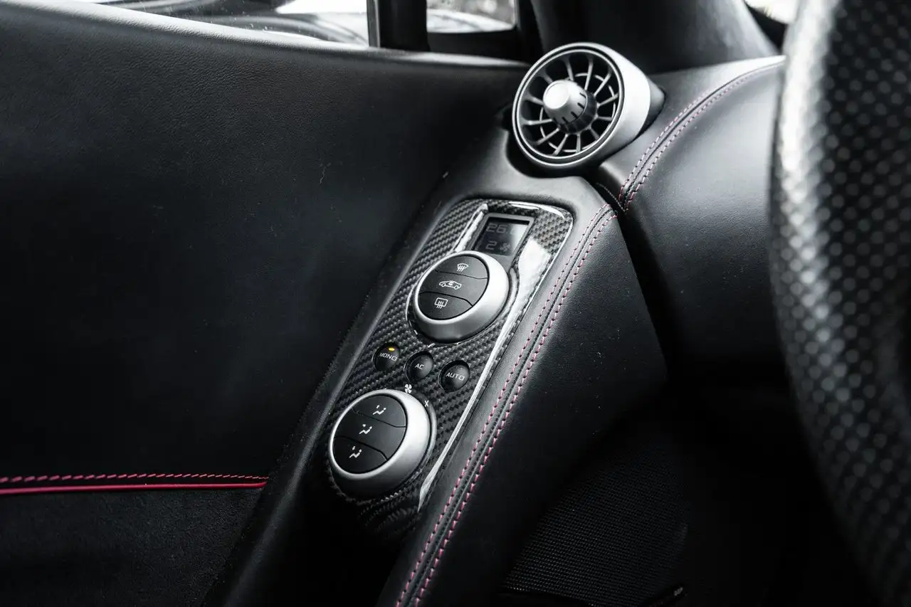 McLaren 650S снимка McLaren 650S