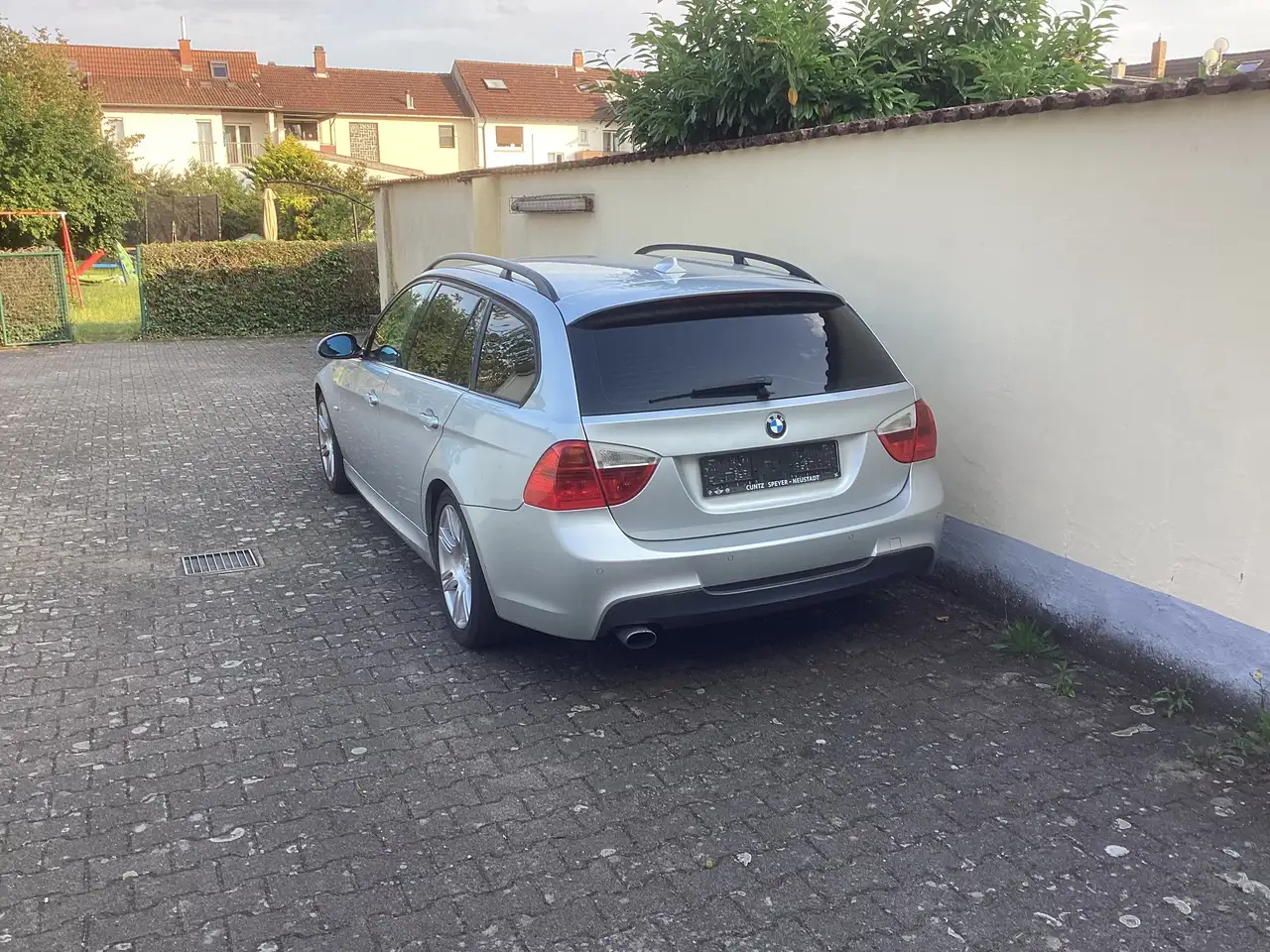 BMW 320