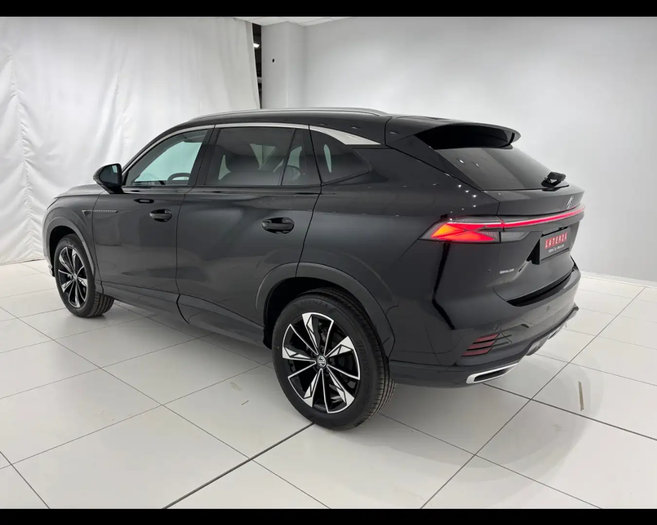 MG HS 1.5 Luxury UFFICIALE ITALIA Nero - 2