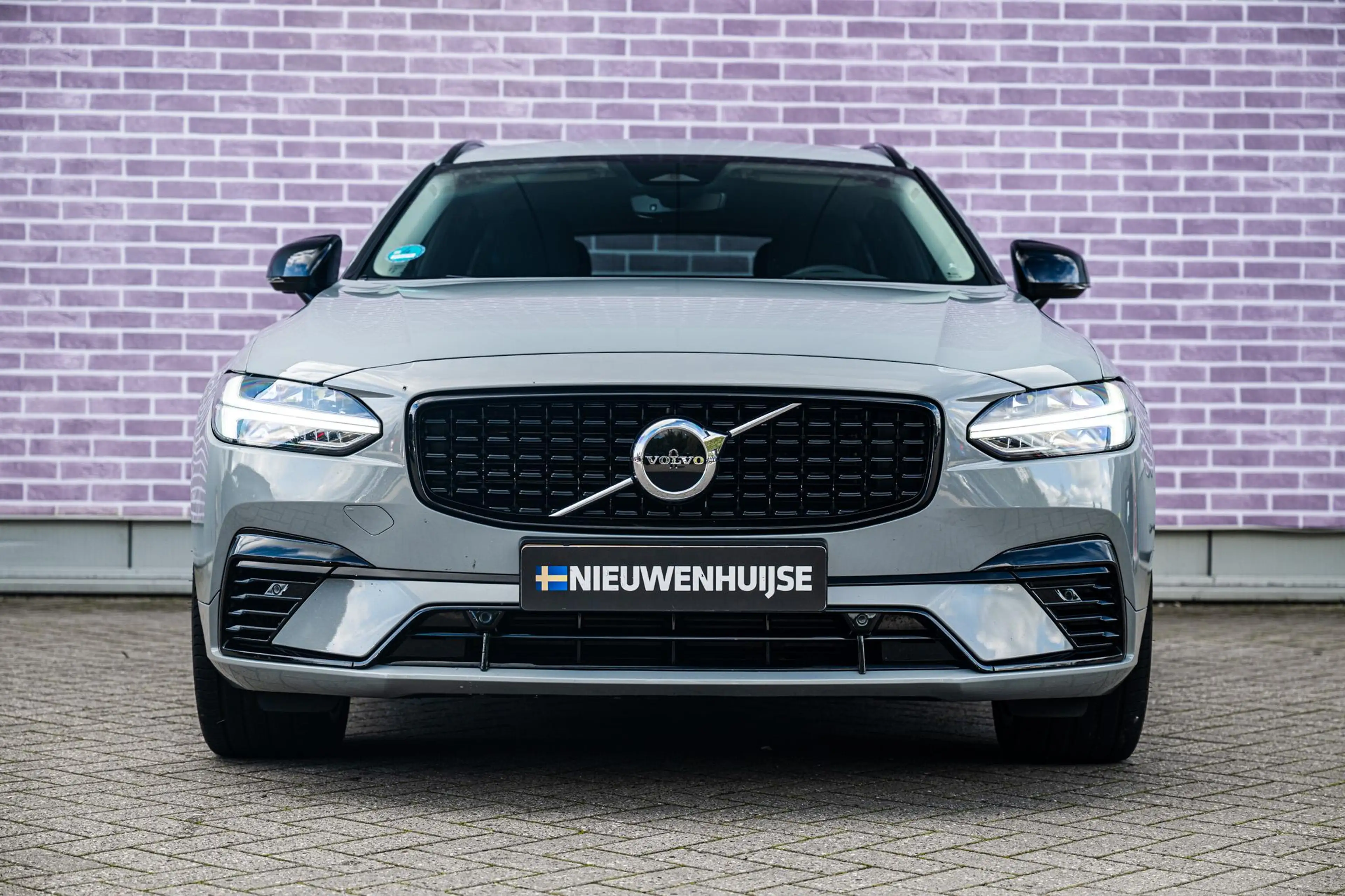 Volvo V90 2.0 T6 Plug-in Hybrid AWD Plus Dark | PHEV | Achte — photo 9
