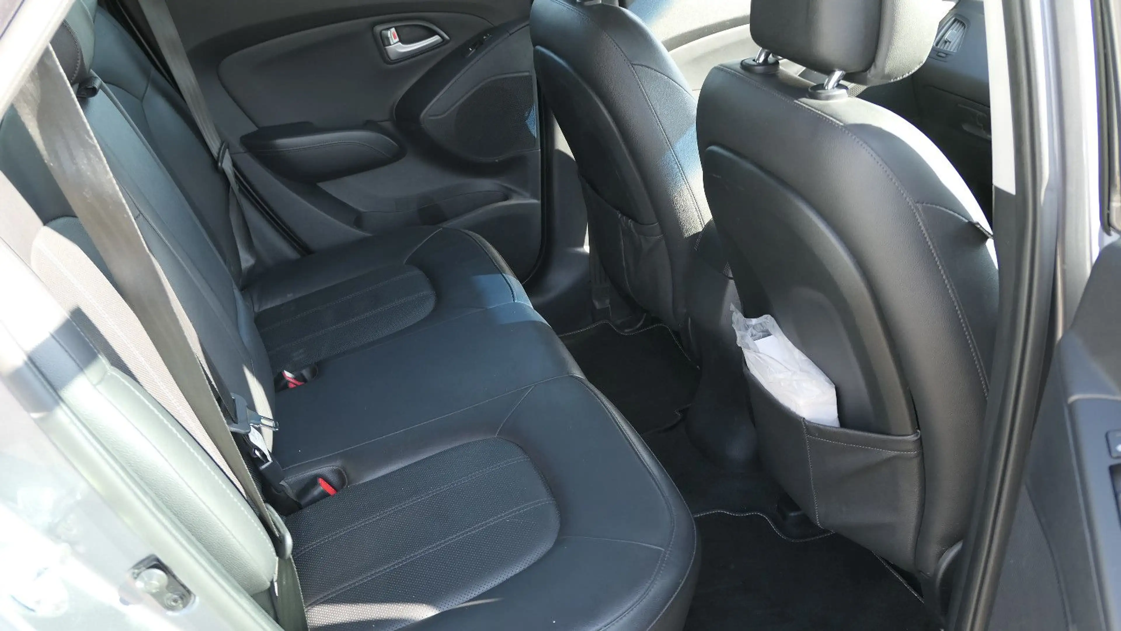 Hyundai iX35 RechtsLenker!!!4xSitzheizung/Euro6 — photo 13