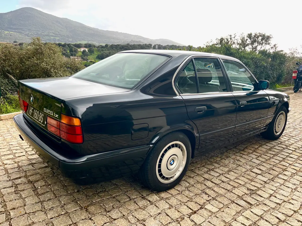 BMW 525 iX, foto 2