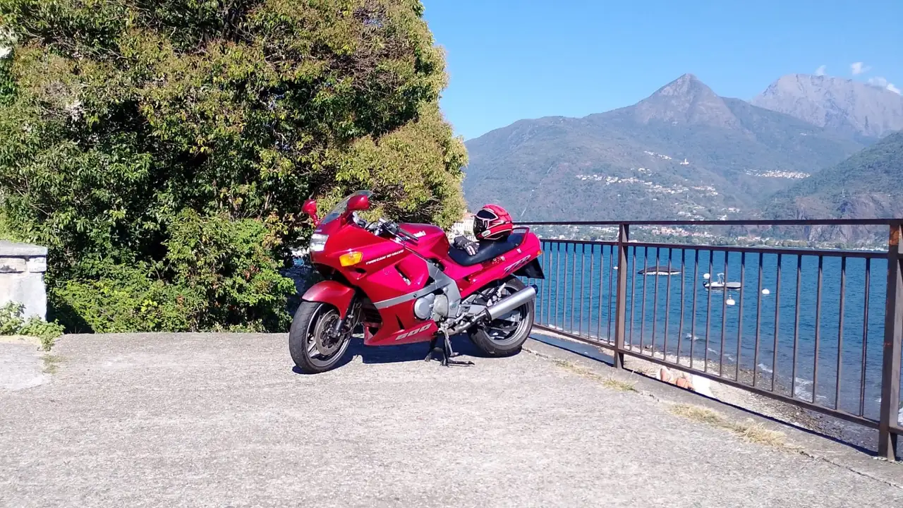 Kawasaki ZX 600