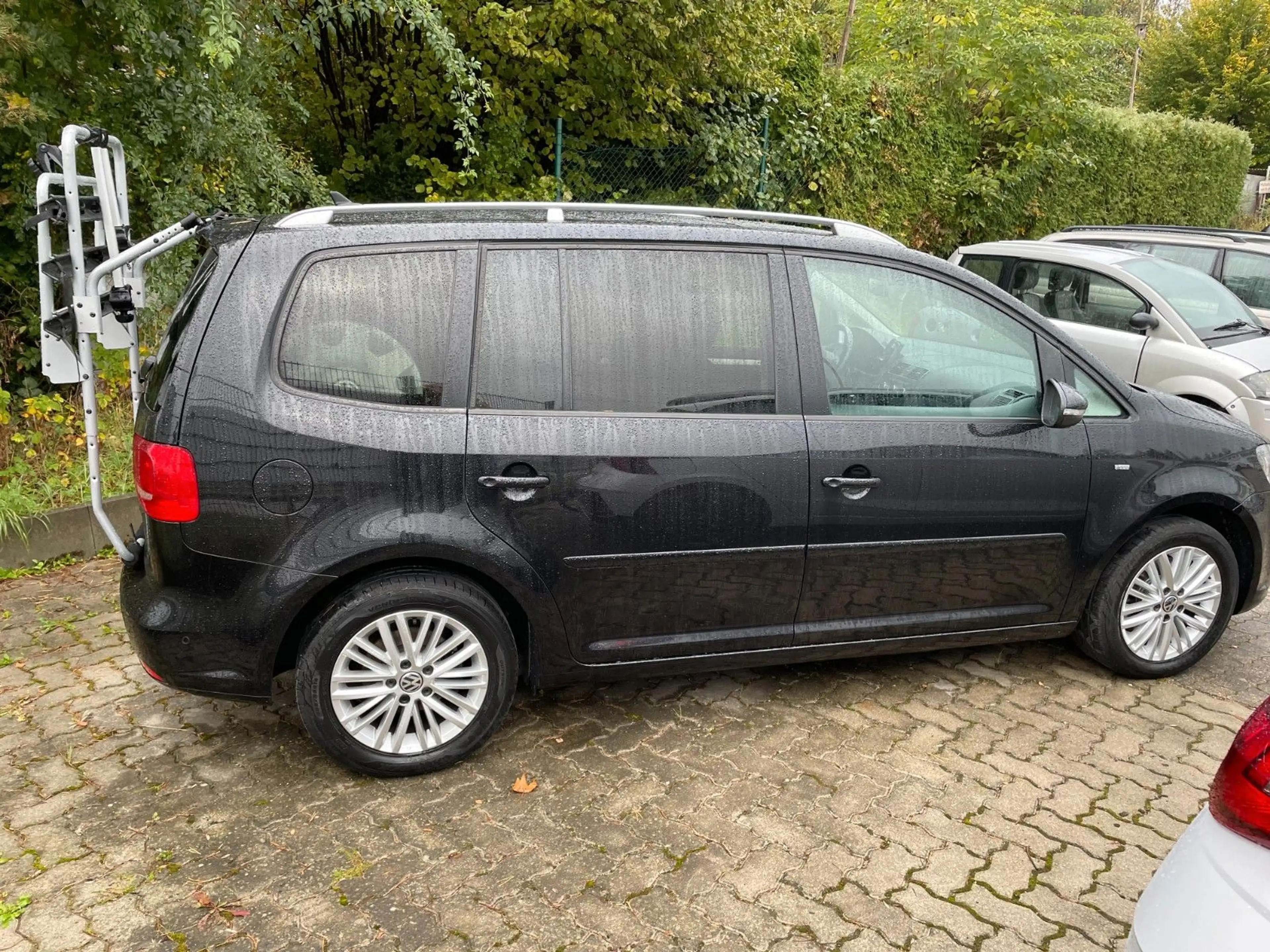 Volkswagen Touran Cup 7 Sitzer und Fahrradständer — photo 2