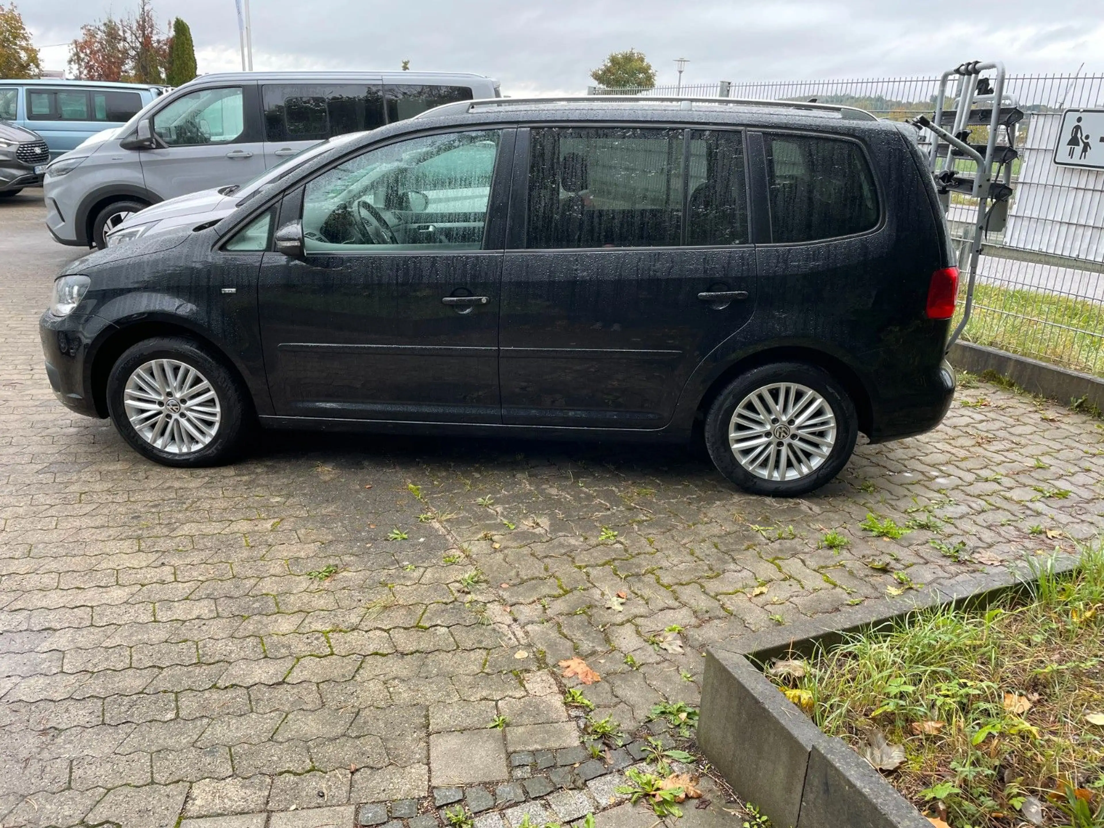 Volkswagen Touran Cup 7 Sitzer und Fahrradständer — photo 6