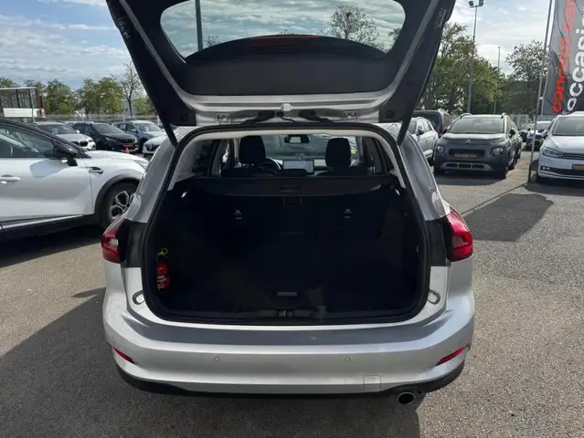 Ford Focus view 7