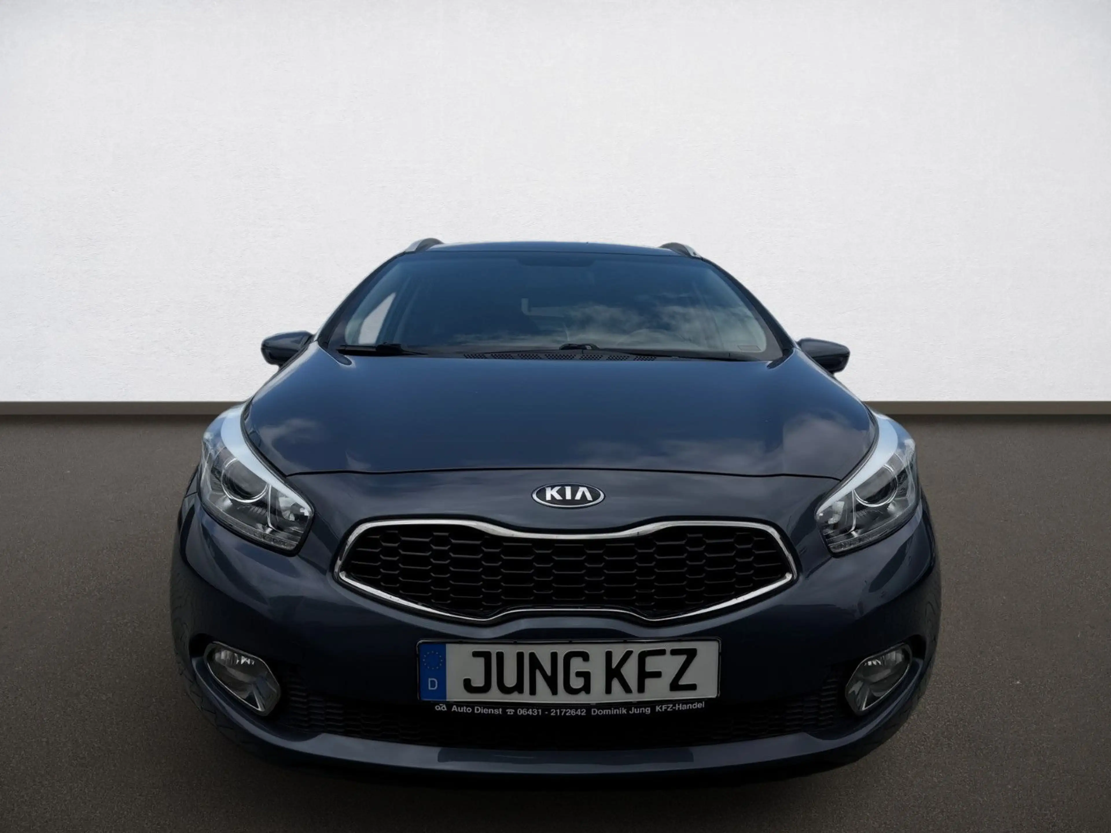 Kia Ceed SW / cee'd SW Ceed Sportswagon FIFA World Cup Edition — photo 8