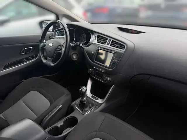 Kia Ceed view 13