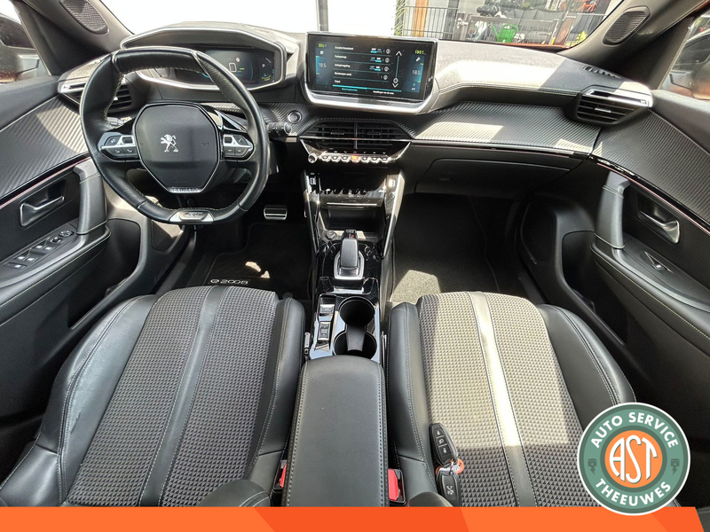 Peugeot e-2008 EV GT 50 kWh 360CAM|NAVI|LED|PDC| — photo 14