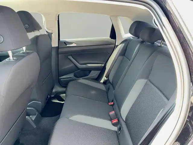 Volkswagen Polo view 12