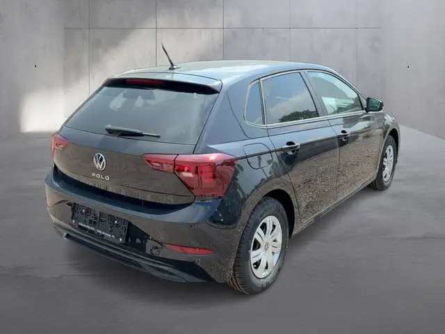 Volkswagen Polo view 5