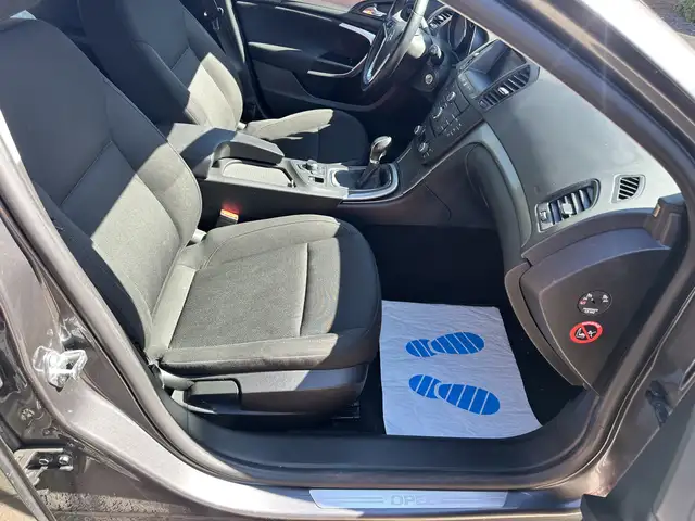 Opel Insignia view 9