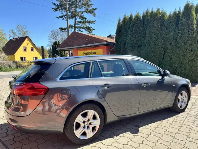 Opel Insignia view 4