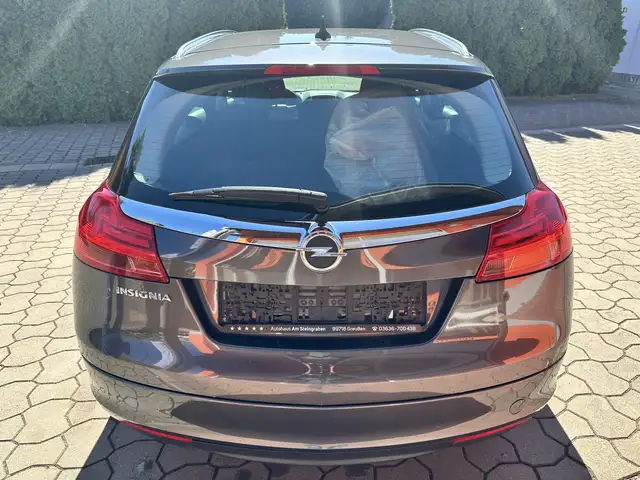 Opel Insignia view 5