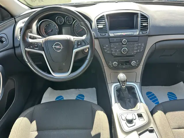Opel Insignia view 7