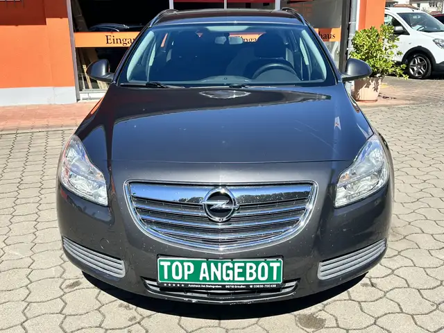 Opel Insignia view 2