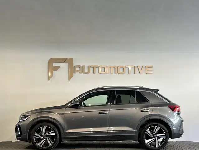 Volkswagen T-Roc view 7