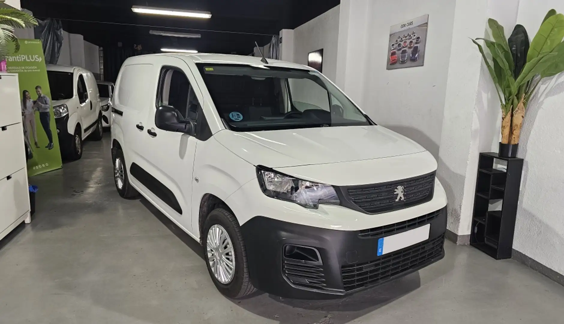 Peugeot Partner 1.5BlueHDI Ice 100 Wit - 1