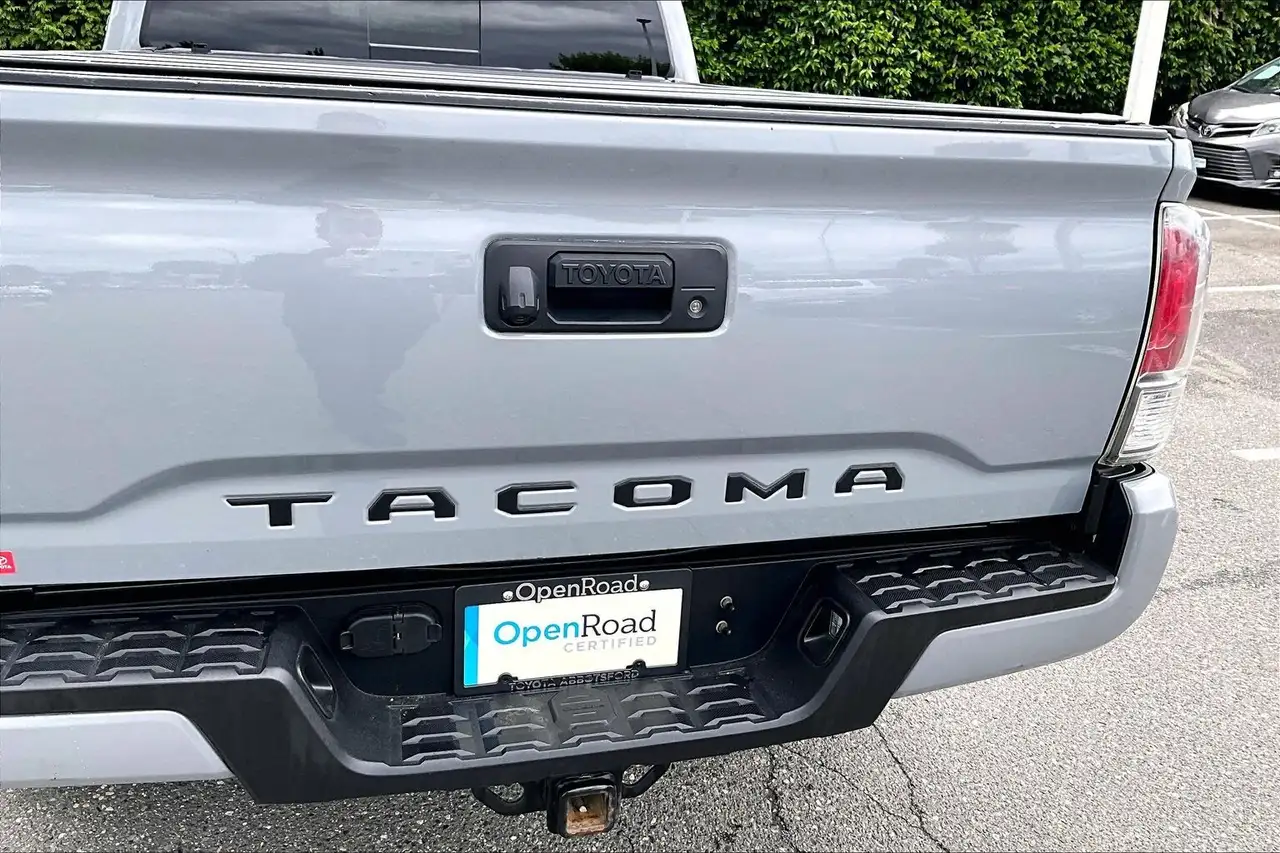 Toyota Tacoma снимка Toyota Tacoma