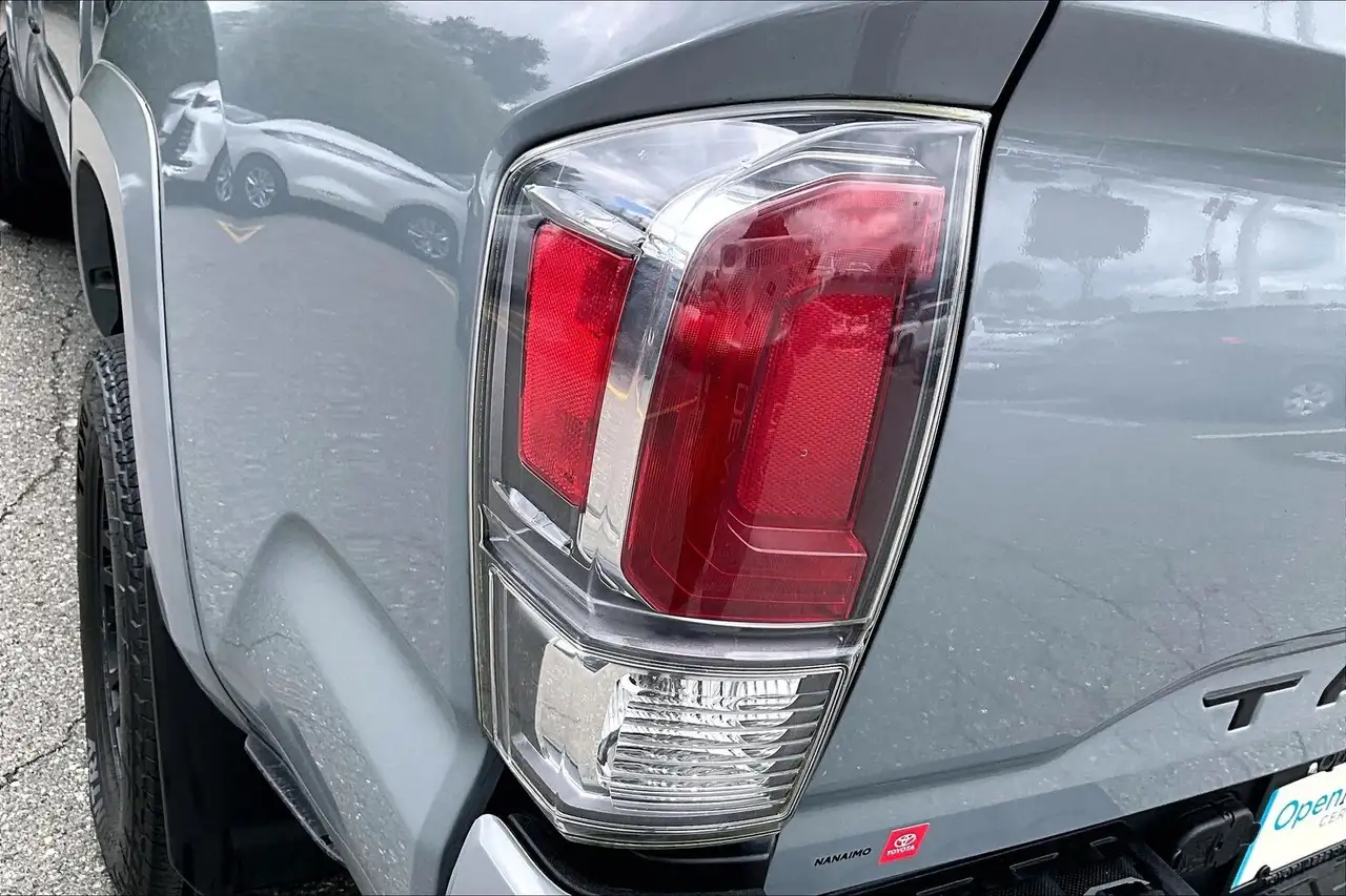 Toyota Tacoma снимка Toyota Tacoma