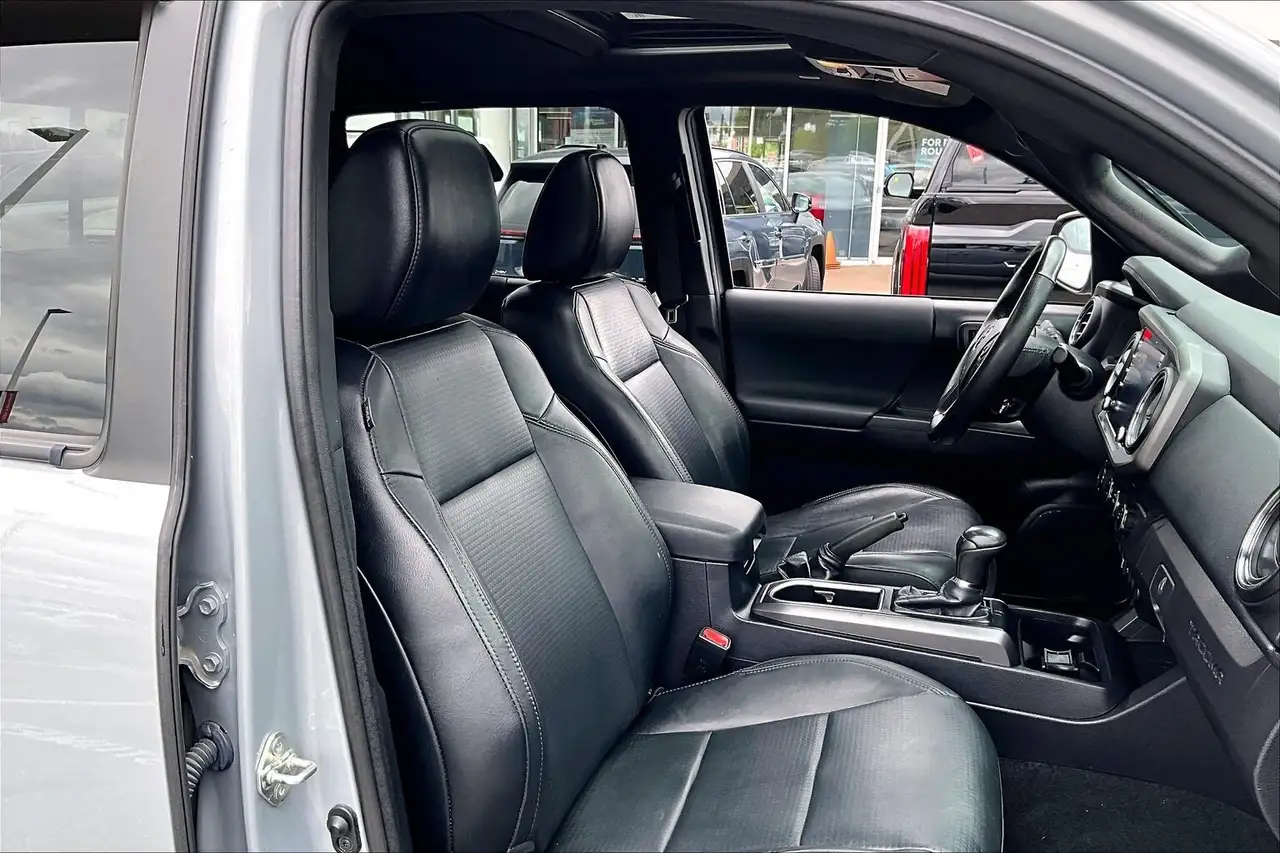 Toyota Tacoma снимка Toyota Tacoma