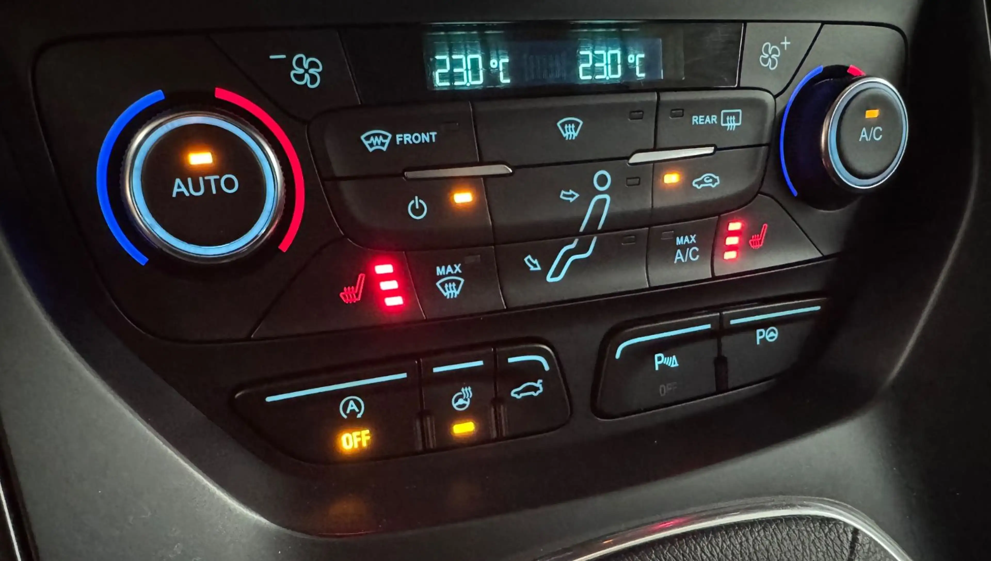 Ford Grand C-Max Titanium*1.HAND*NAVI*KAMERA*KEYLESS* — photo 10