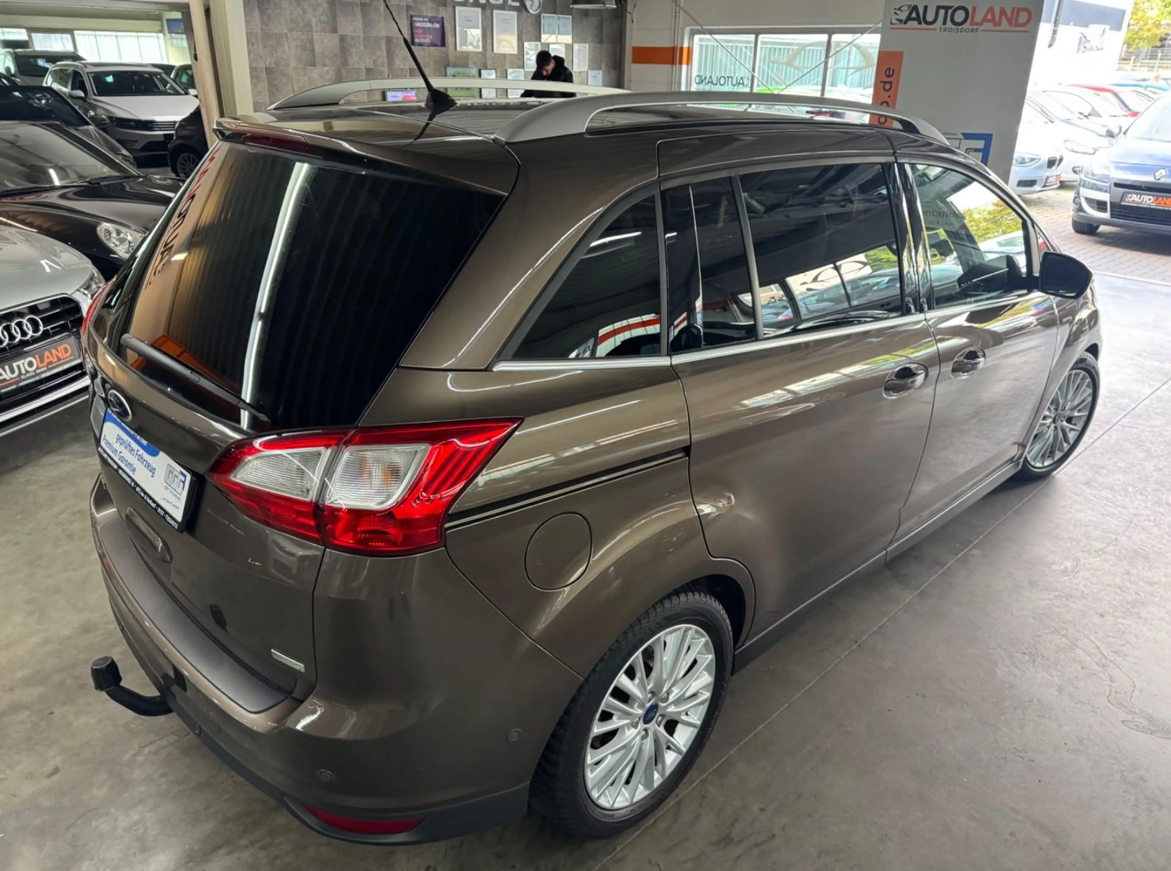 Ford Grand C-Max Titanium*1.HAND*NAVI*KAMERA*KEYLESS* — photo 7