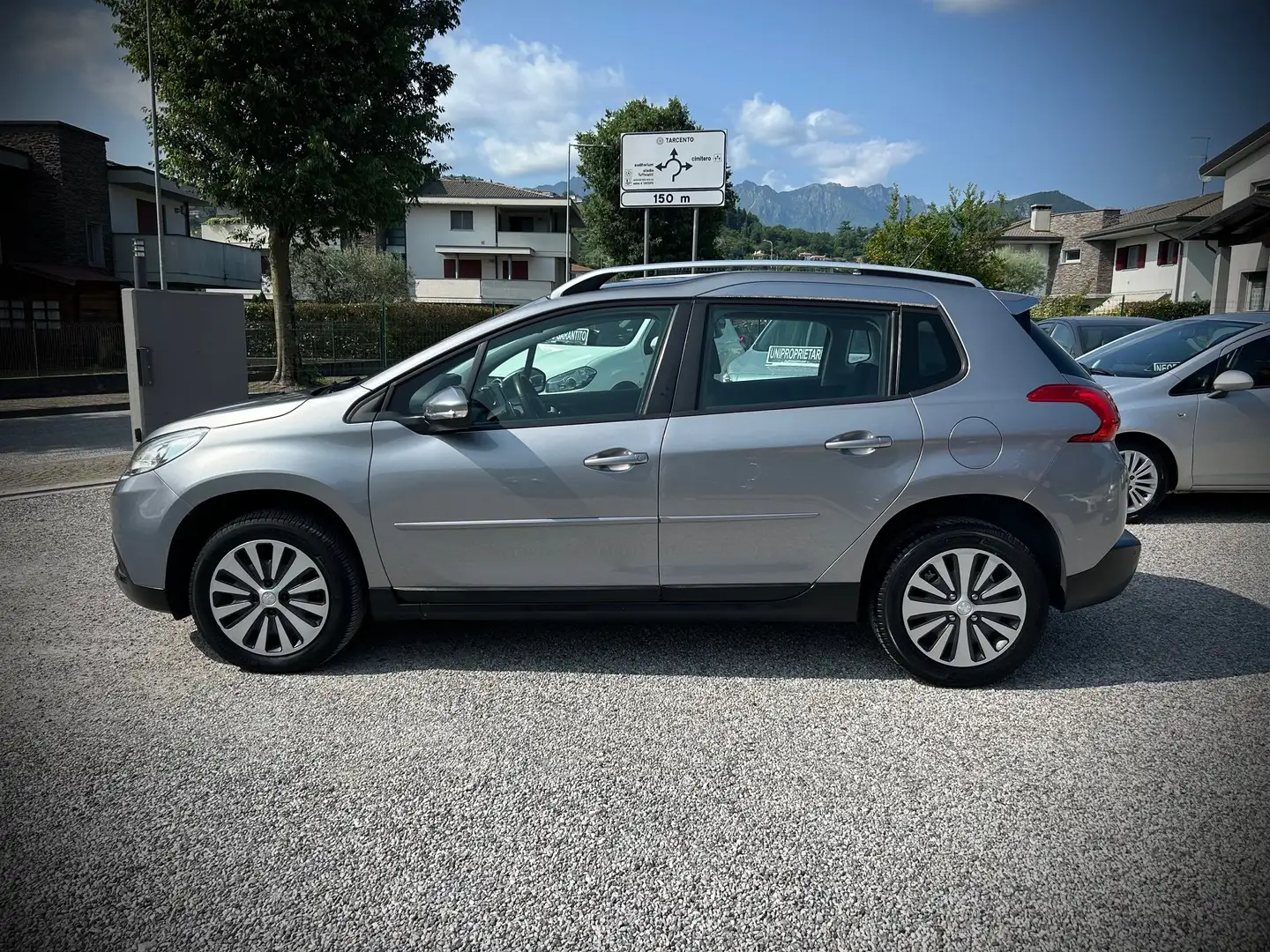 Peugeot 2008 1.6 e-hdi - AUTOMATICA Gris - 2