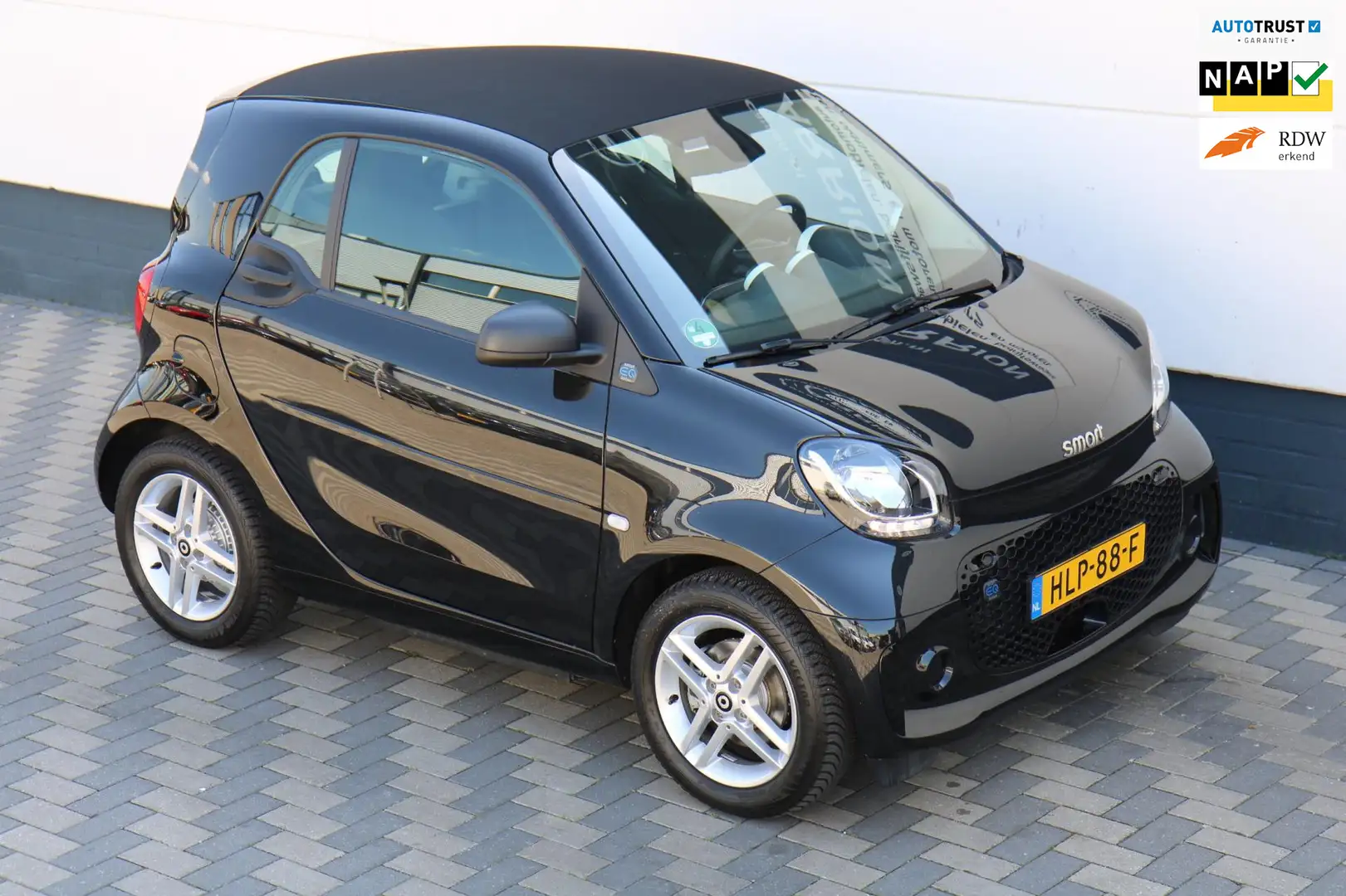 smart forTwo EQ Comfort 18 kWh Carplay Cruise BTW LUXE !! Zwart - 1