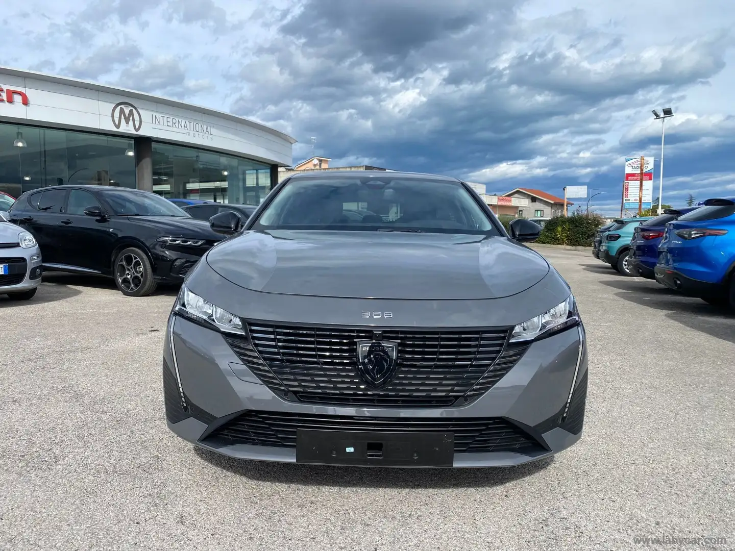 Peugeot 308 PureTech Turbo 130 S&S EAT8 SW All. Grau - 2