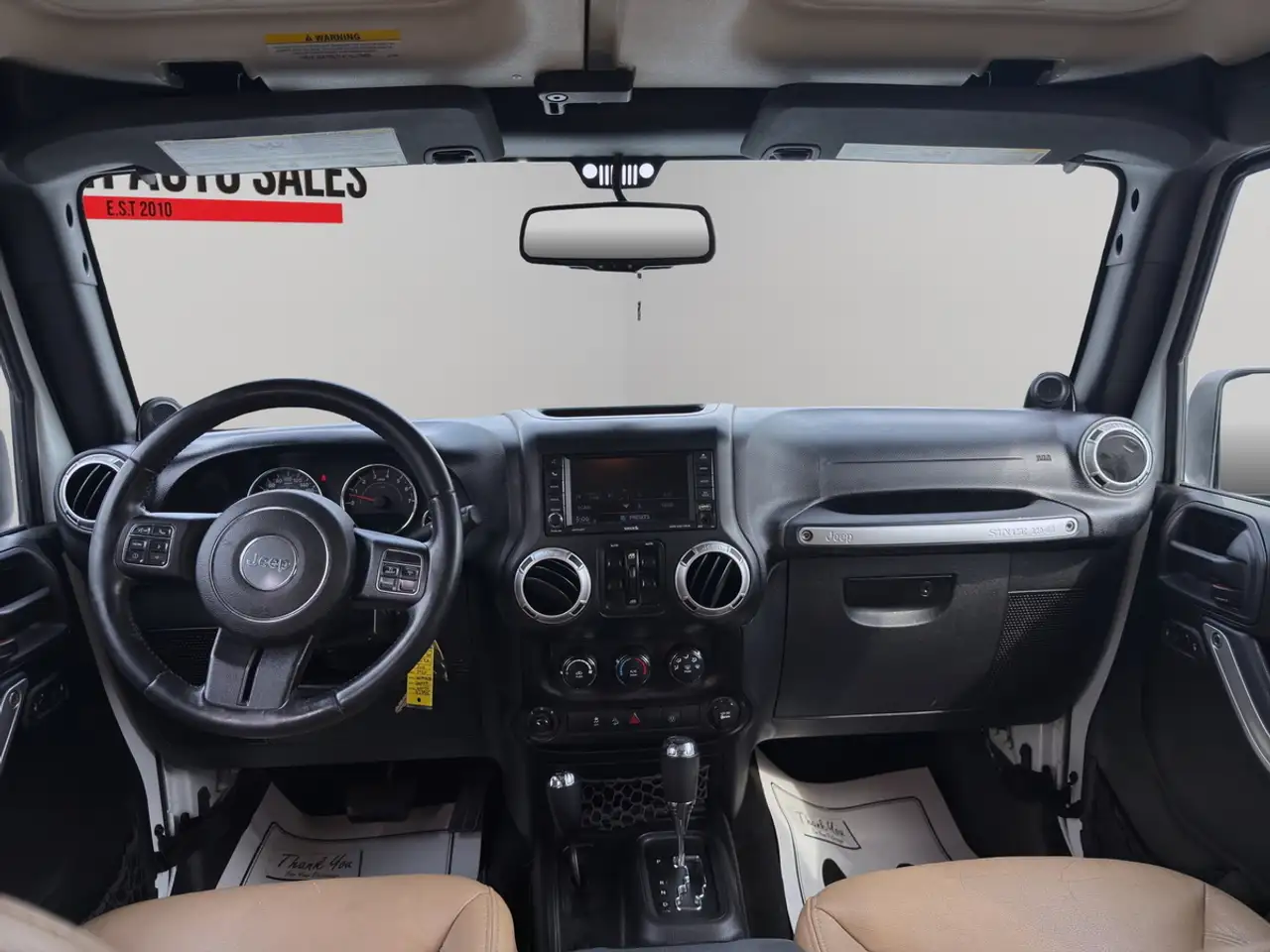 Jeep Wrangler снимка Jeep Wrangler