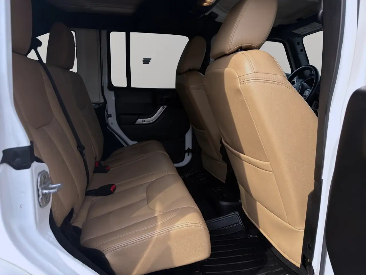 Jeep Wrangler снимка Jeep Wrangler