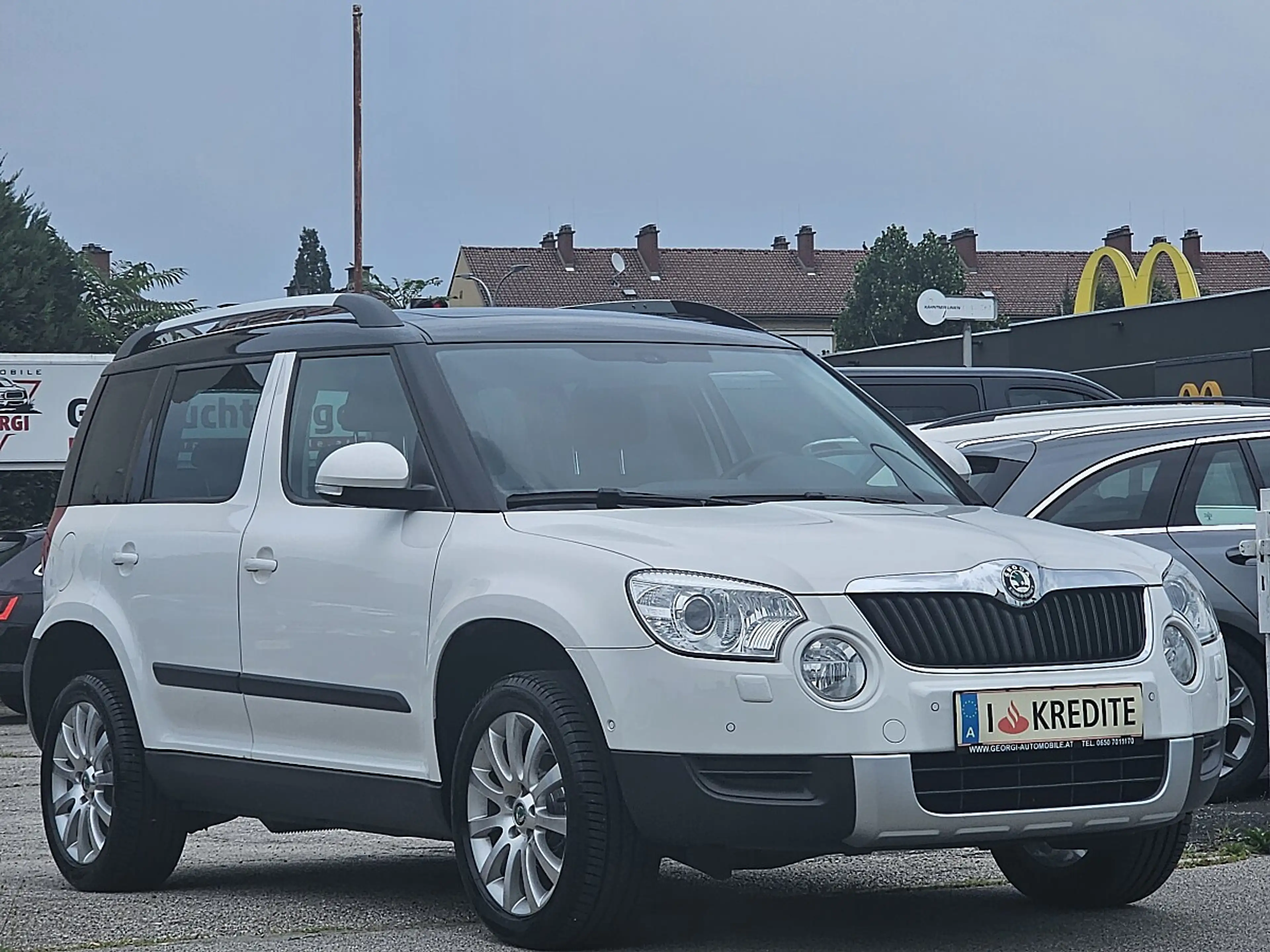 Skoda Yeti Twenty Elegance 1,2 TSI1-Hand Nur 79000 KM! Pic...