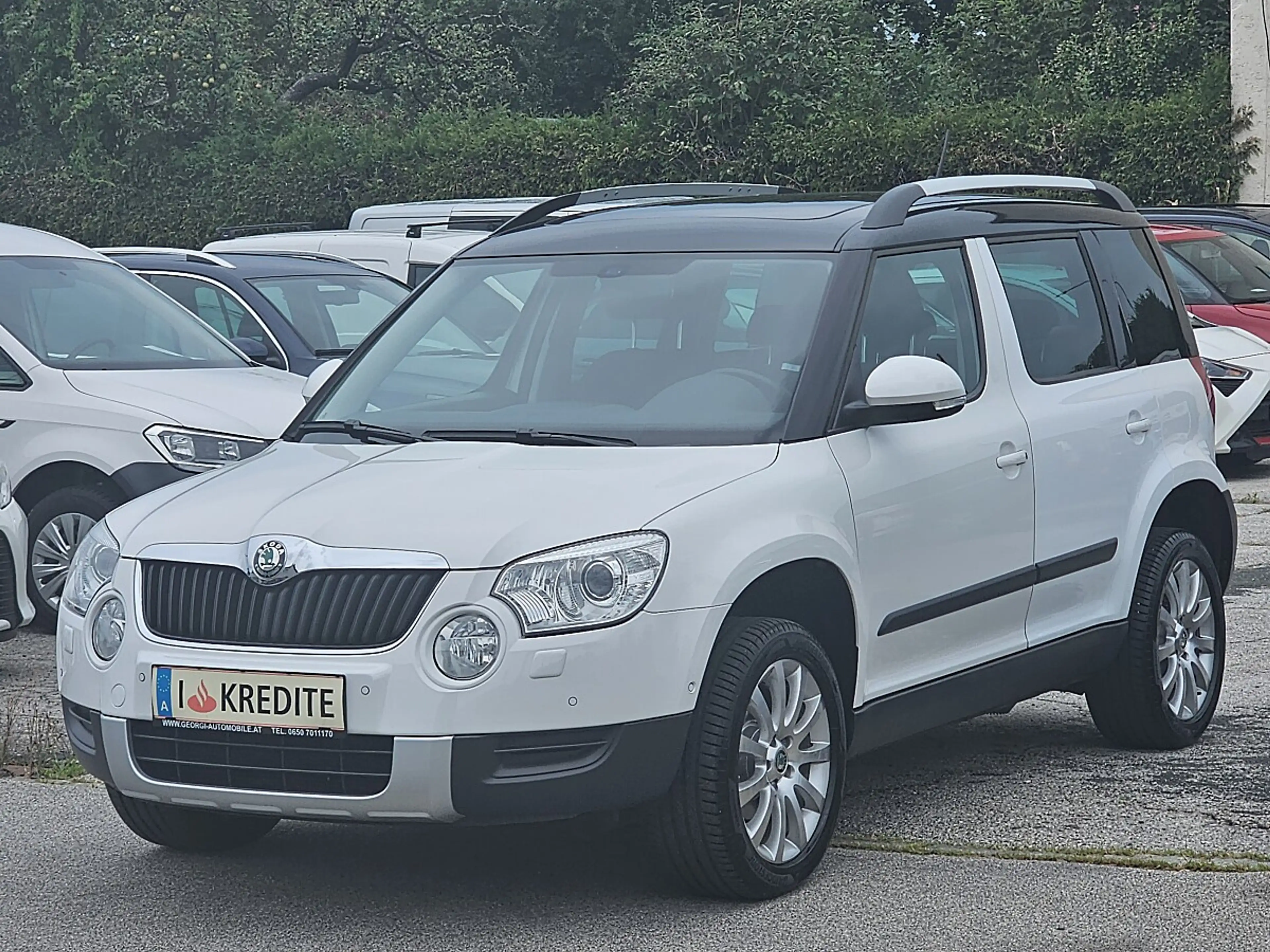 Skoda Yeti Twenty Elegance 1,2 TSI1-Hand Nur 79000 KM! Pic... — photo 9
